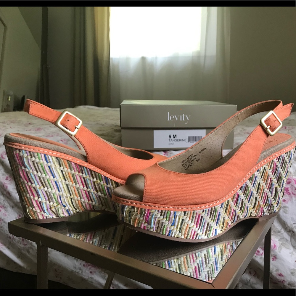 Levity Wedges